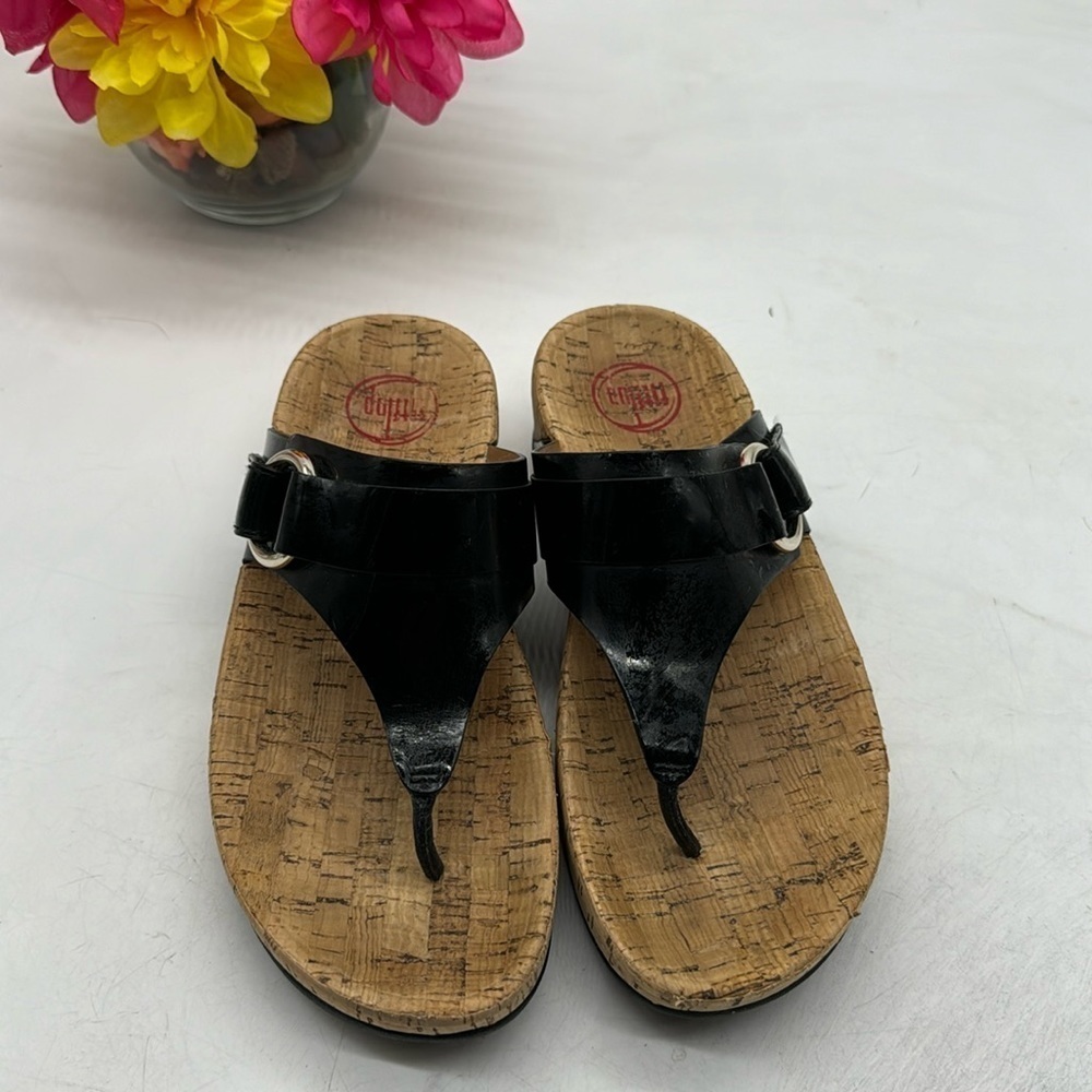 Fit Flop Black Leather Thong Sandals Cork Wedge Size 7 FFT4909E
